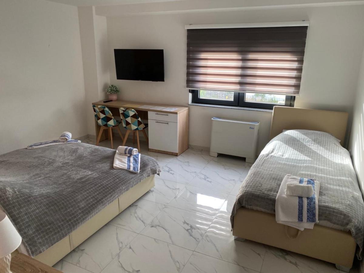 Belamionix Motel Bosanski Samac Kültér fotó