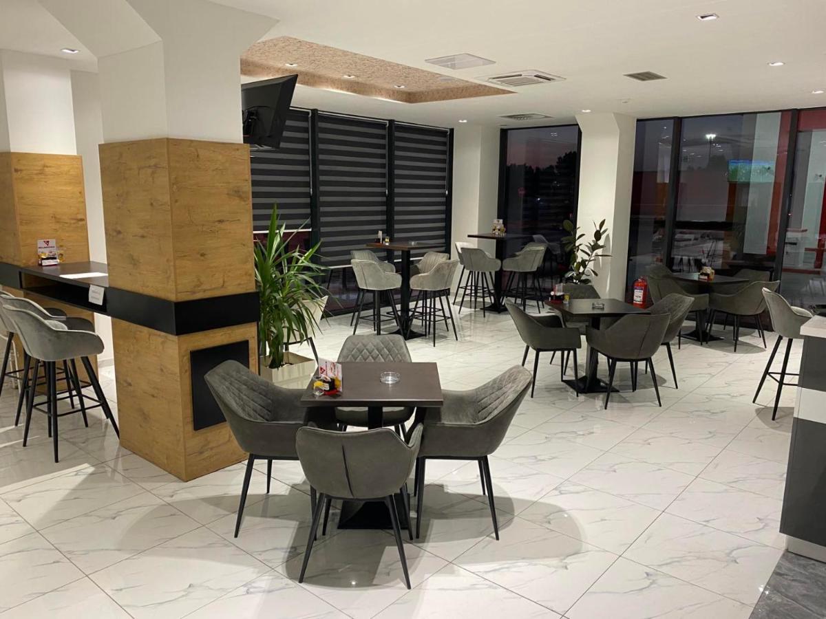 Belamionix Motel Bosanski Samac Kültér fotó